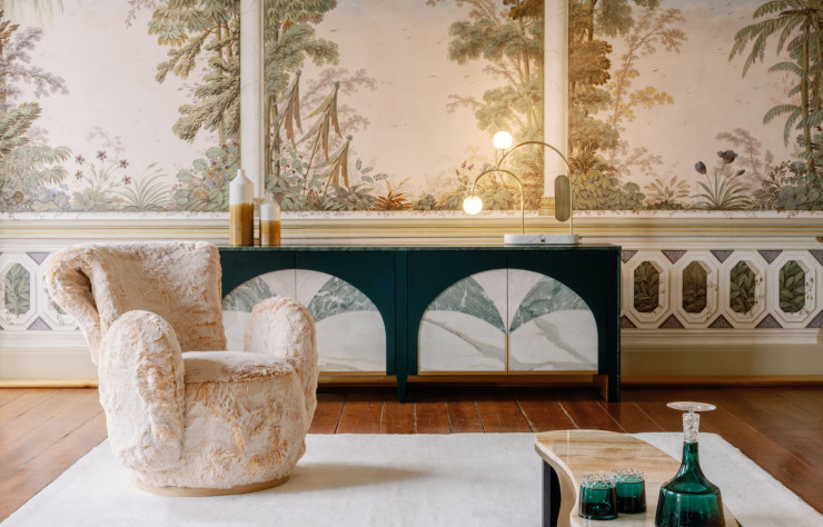 Tout en courbes, la pièce de mobilier à poils Grass (Greenapple) à la texture à la fois veloutée et satinée apportera à n’importe quel salon une sophistication vintage.
