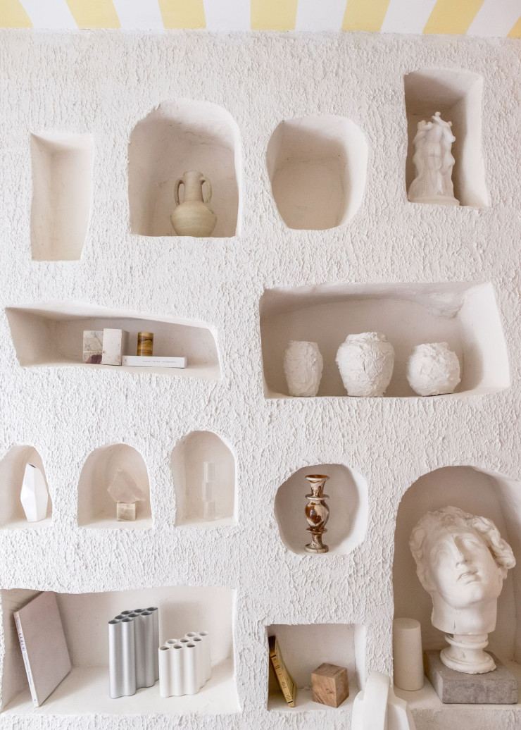 Grotto, un petit salon de lecture imaginé pour le concours Design Parade Toulon en 2018.