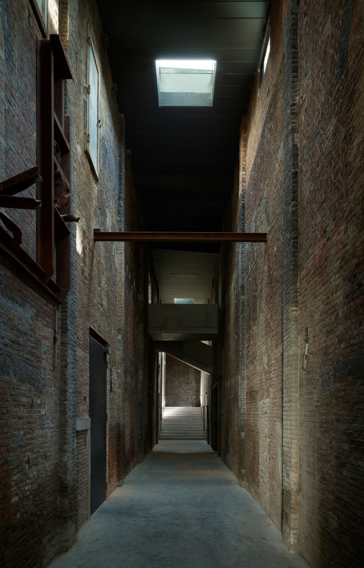 Kanaal, le nouveau lieu d’exposition de l’antiquaire Axel Vervoordt. © Laziz Hamani