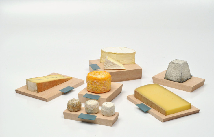 Comme une cave à cigares, la boîte A imaginée par Germain Bourré, qui travaille sur des « rituels à manger ».