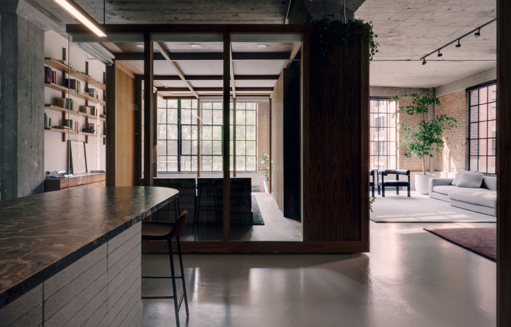 Le loft a été pensé selon le concept de « boîtes dans des boîtes ». © Felix Michaud