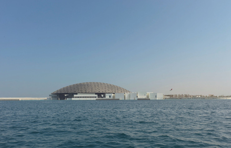 Le Louvre Abu Dhabi, aux Émirats Arabes Unis, réalisé en 2017 par Jean Nouvel. © Roland Halbe