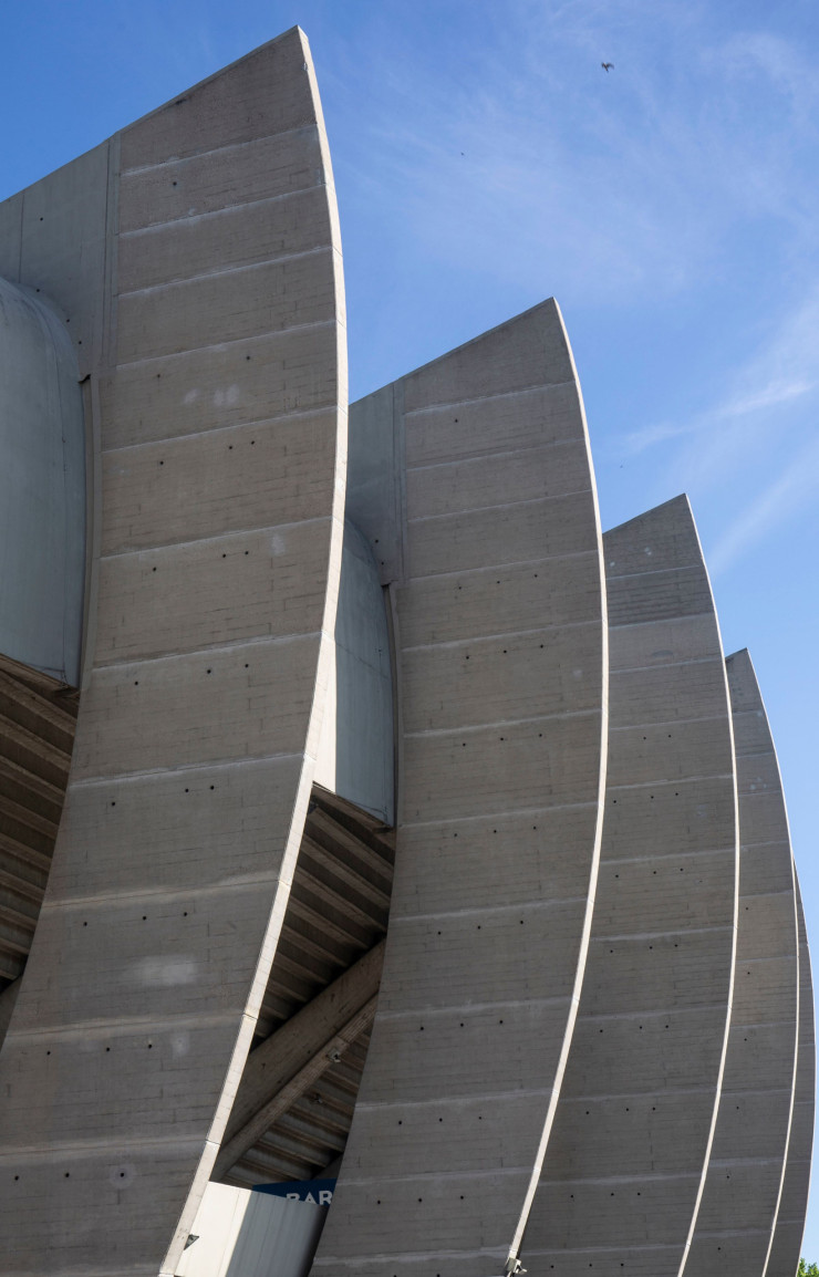 Stade Charléty, Paris, 1989-1994, Henri et Bruno Gaudin, architectes. Maquette de la tribune d’honneur, n.d. International Model, maquettiste © Bérangère Lomont / Paris, Cité de l’architecture et du patrimoine, musée des Monuments français, dépôt de la Ville de Paris / direction du Patrimoine et de l’Architecture.