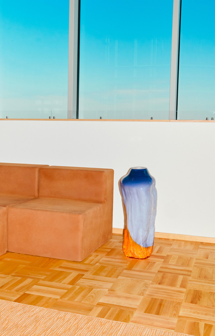 Vase issu de la série « Tree Trunk Vases », Lab La Bla