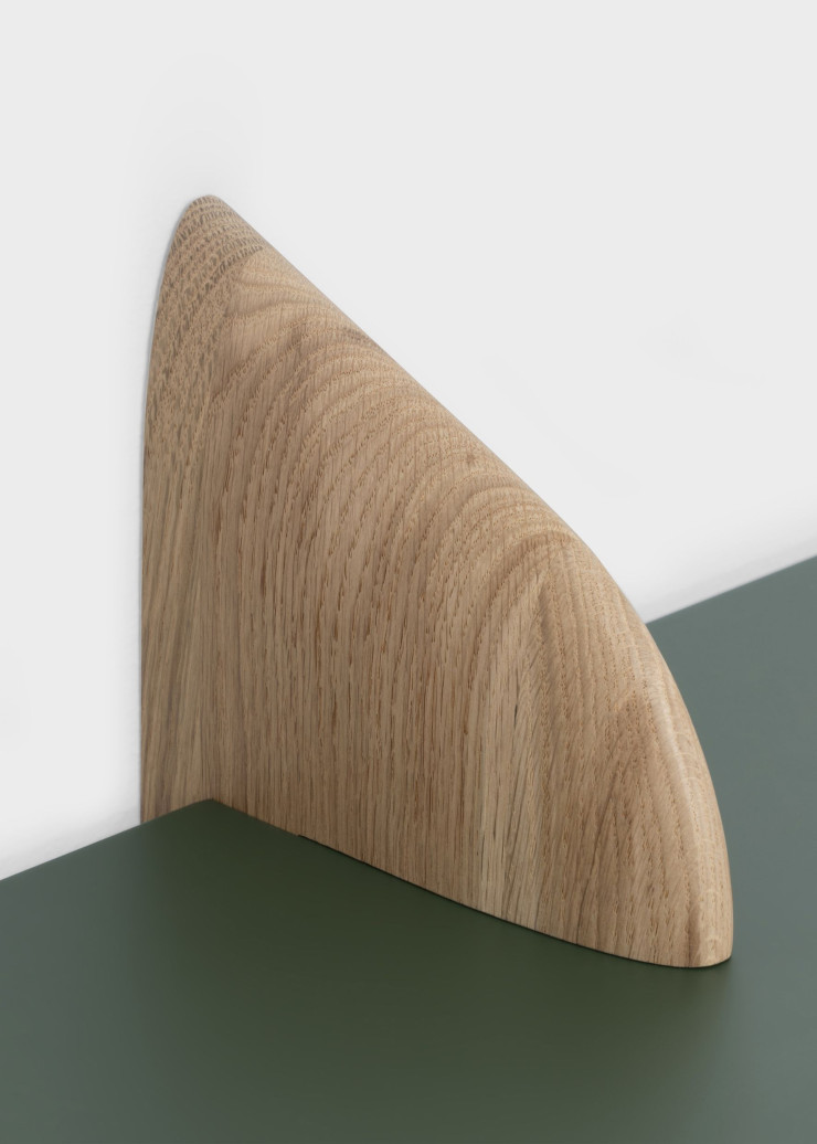 L’étagère « Intervalle » dessinée par Guillaume Delvigne pour Ligne Roset.
