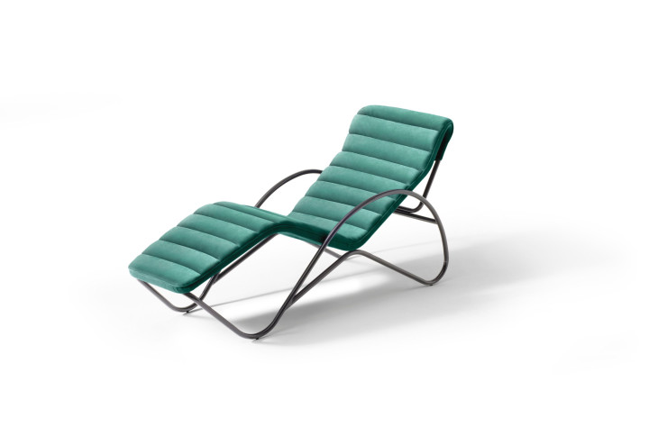 La chaise longue Indochine rééditée par Cassina.