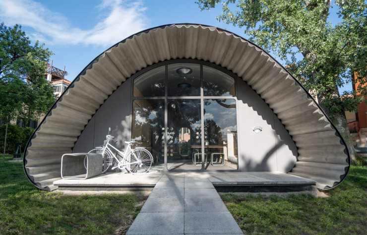 Le projet « Essential Homes » de Norman Foster a été présenté à la biennale de Venise 2023.