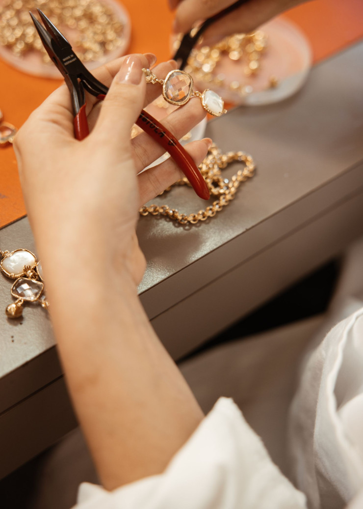 Dans les coulisses de l’atelier de Gas Bijoux.