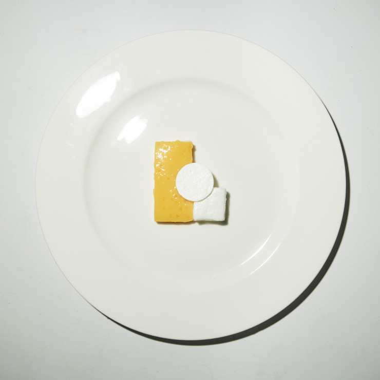 Poulet « île flottante » des chefs Coen Dieleman et Stefan Eriksson du restaurant Brutalisten.