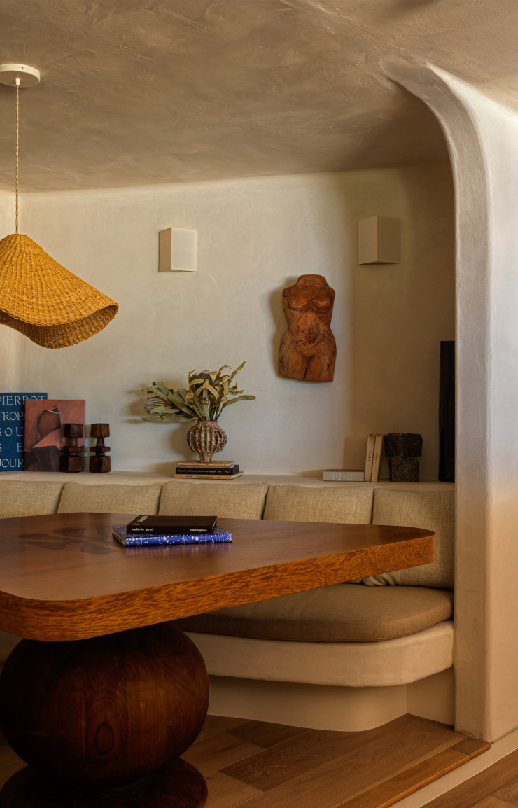 La décoration intérieure est à la fois inspirée par Majorque et les côtes mexicaines.