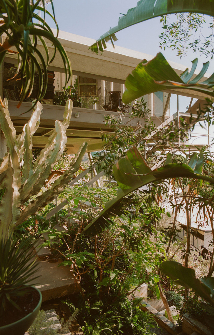La Garcia House, imaginée par John Lautner en 1962, comme en lévitation, semble prête à se poser sur une colline hollywoodienne. © Sean Hazen