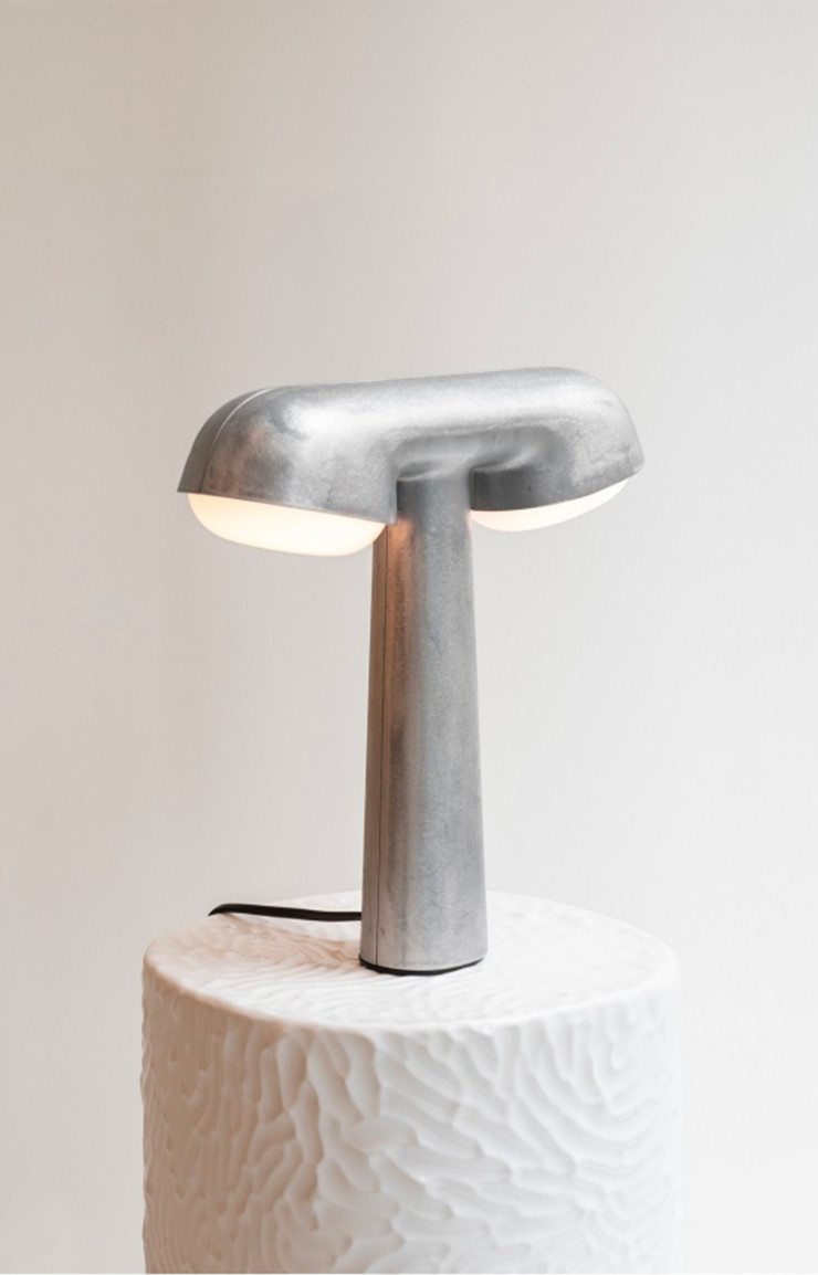 Le lampe TGV de Ionna Vautrin, éditée par Moustache.