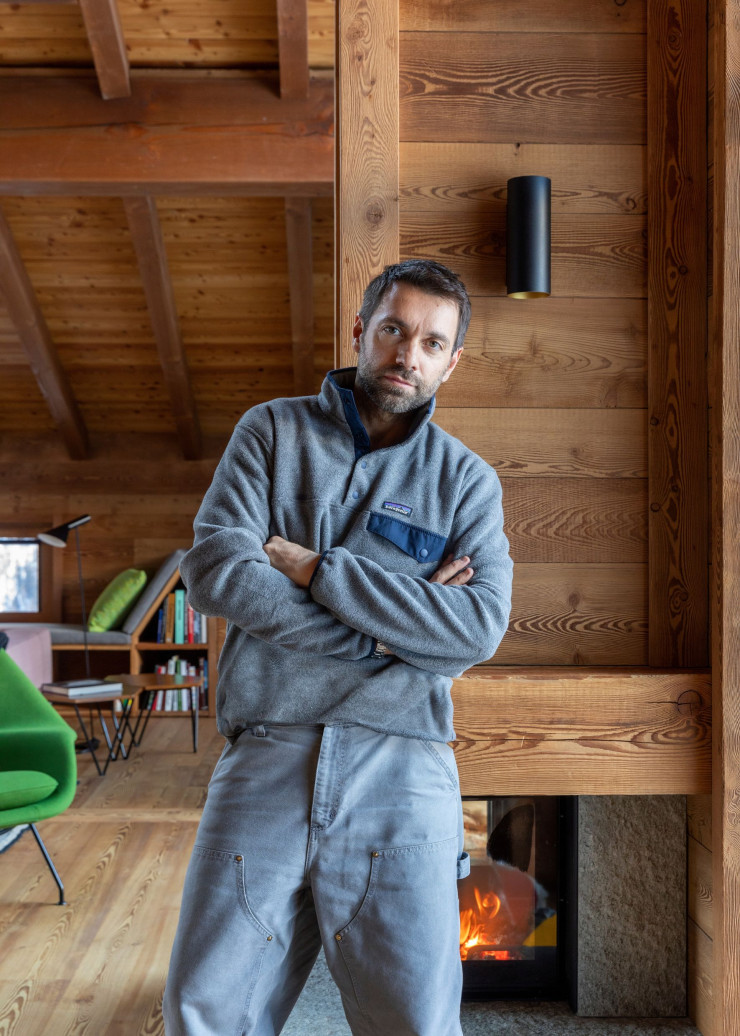 Massimo Giorgetti, fondateur et styliste de MSGM, un hyperactif qui apprécie le calme imposant de la montagne.