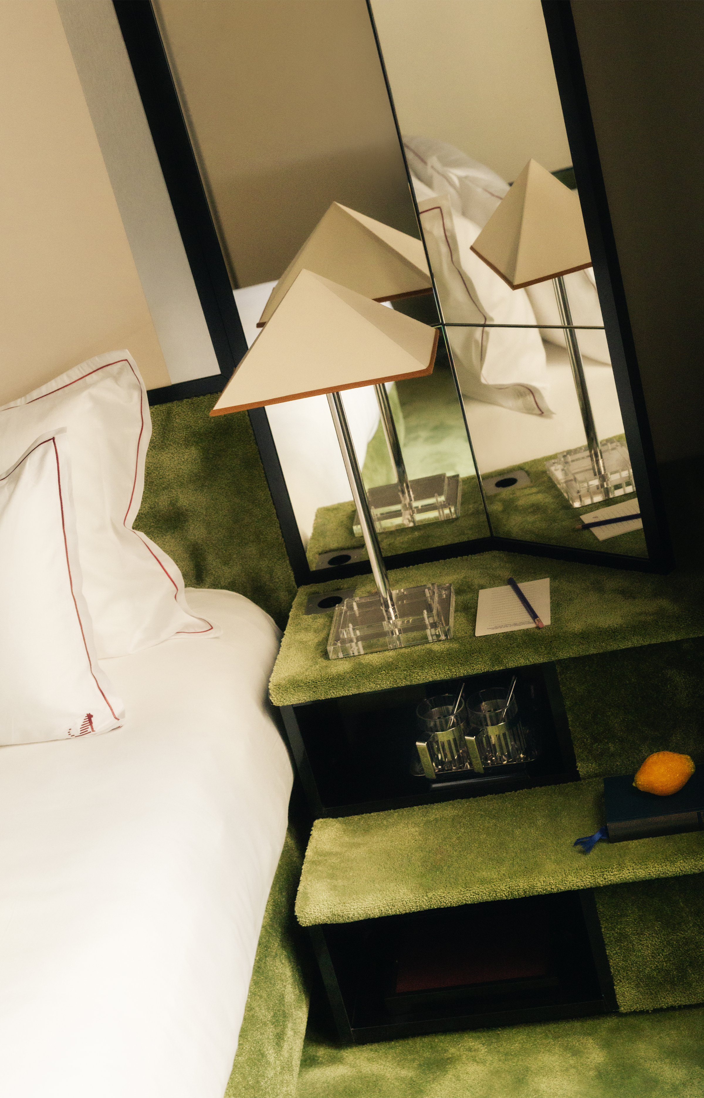 hotel-chateau-deau-necchi-deco-seventies-annees-70-deco-ideat-2024-4