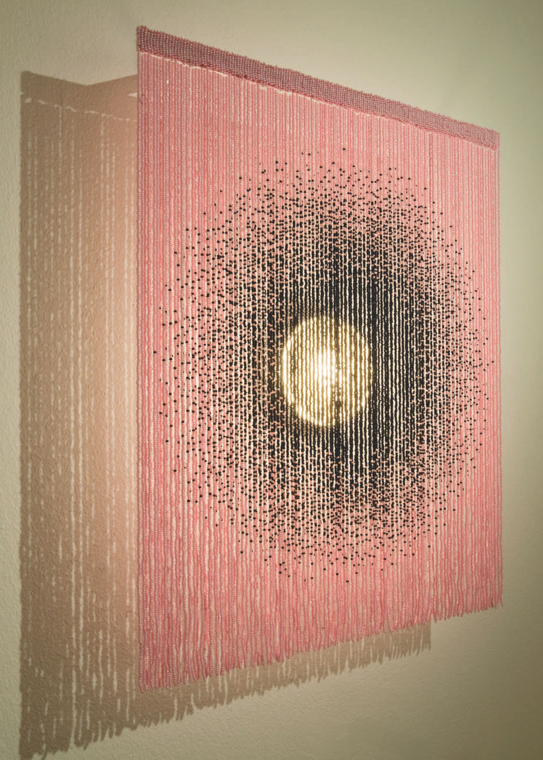 Lors de son passage au Salone del Mobile à la Design Week de Milan 2024, IDEAT a repéré les objets et les tendances de cette saison