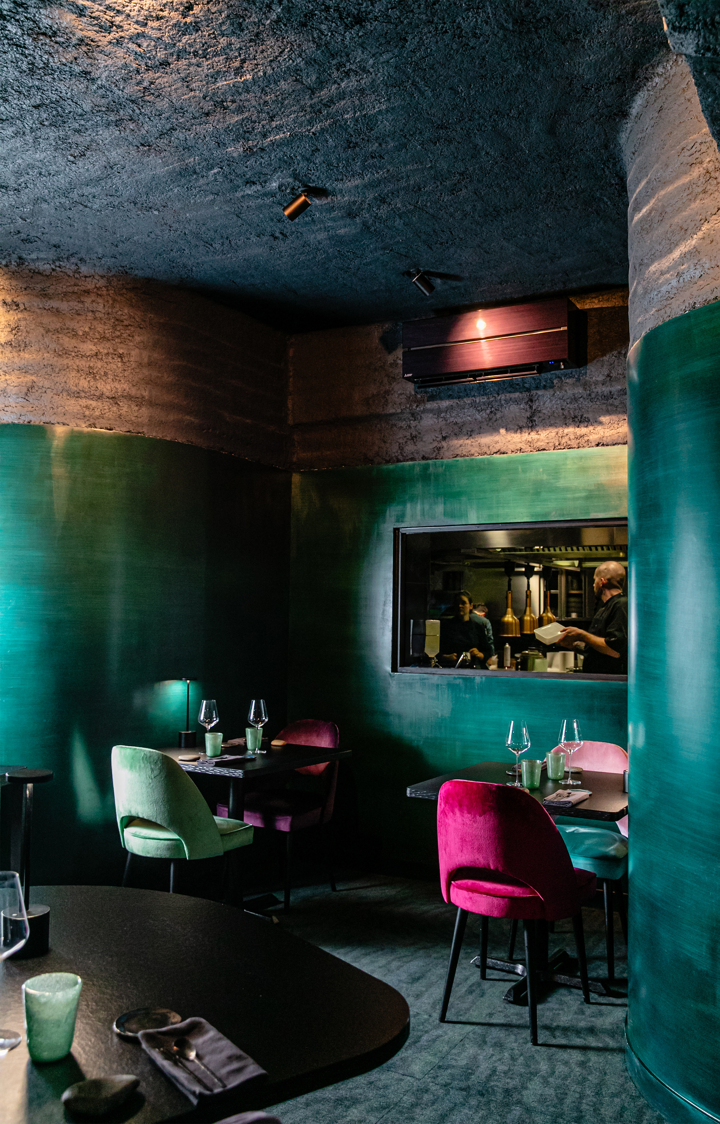 restaurants-immersifs-quelque-part-les-abysses-ideat-2024-2